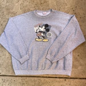 Vintage Disney Store Gray Mickey Mouse 28' Graphic Sweatshirt Adult Size M/L